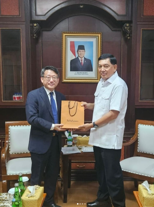 Wakil Duta Besar mengunjungi Bapak Sjafrie Sjamsoeddin, Staf Khusus Menhan Bidang Manajemen Pertahanan